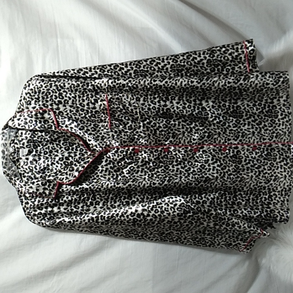 (X-55) SALE! PINK K Like New Animal Print Bed Shirt Sz.2X